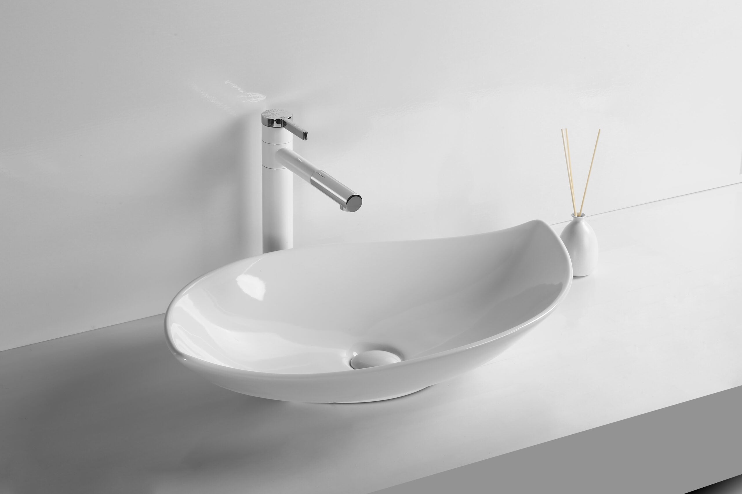 Infinity Gloss White/Matt White/Matt Black Ceramic Above Counter Basin 660*390*150mm