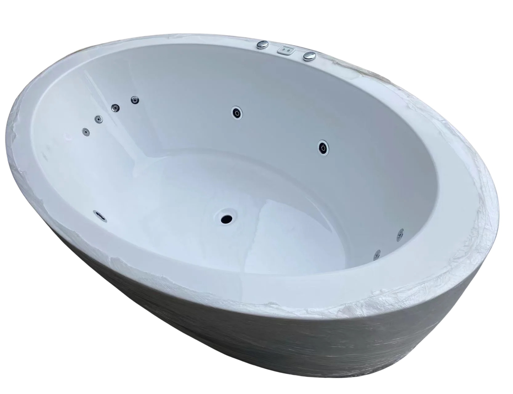 Close-up of the elegant oval shape and wide flat edge of the Broadway Aplauso Freestanding Spa.