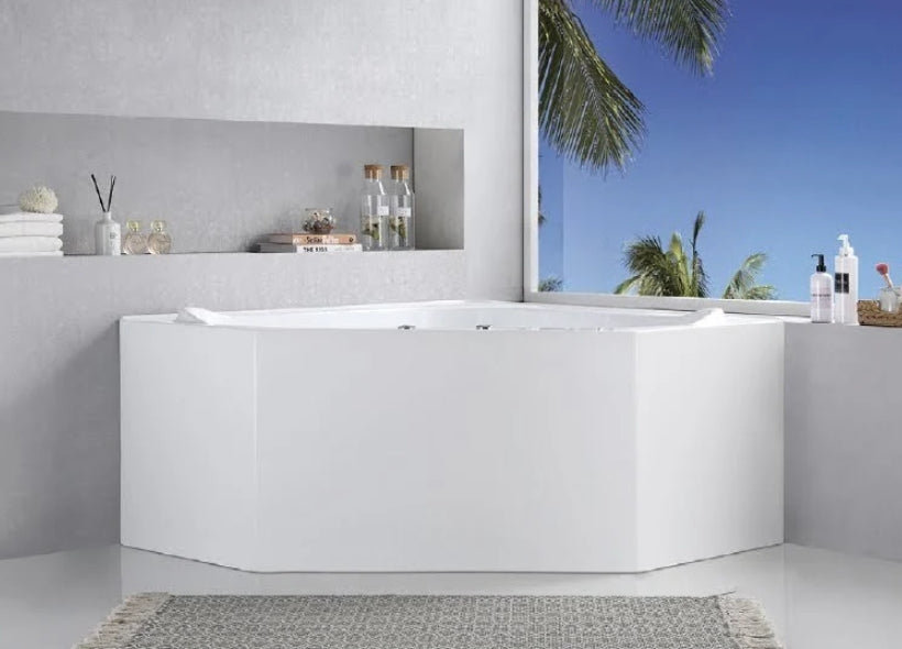 Close-up of the high-gloss white acrylic surface and finish of the FS53 freestanding spa bath