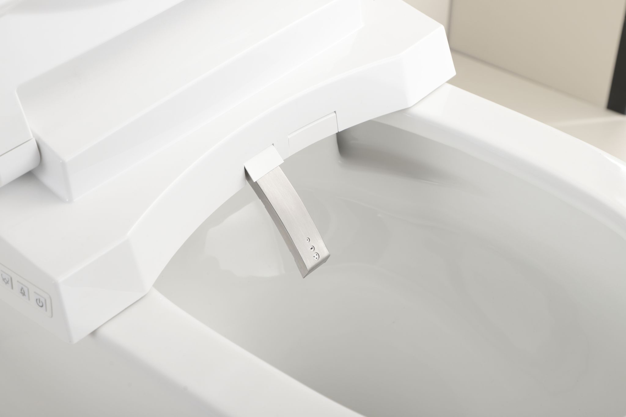 Close-up of Lukka Rocca antibacterial stainless steel self-cleaning nozzle